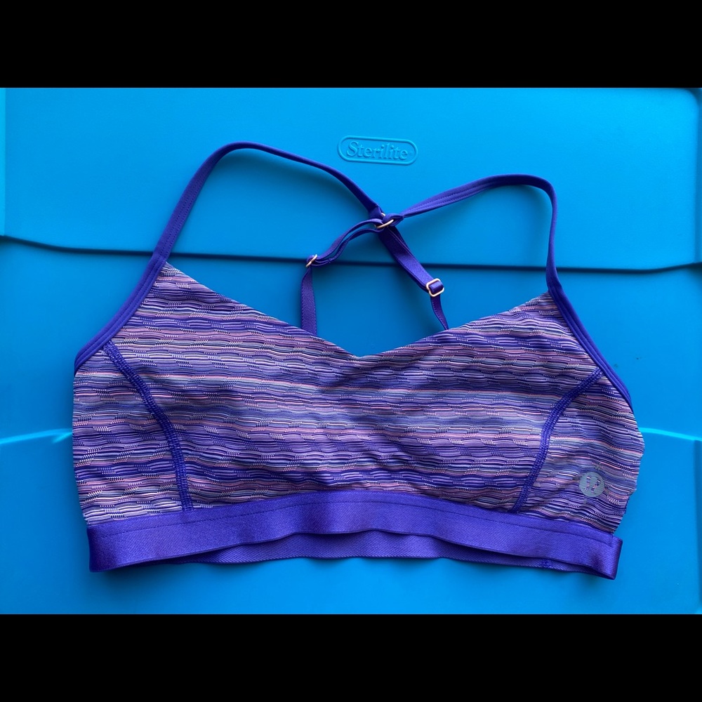 ONLY AVAILABLE TODAY! Lululemon Shala Bra size 8